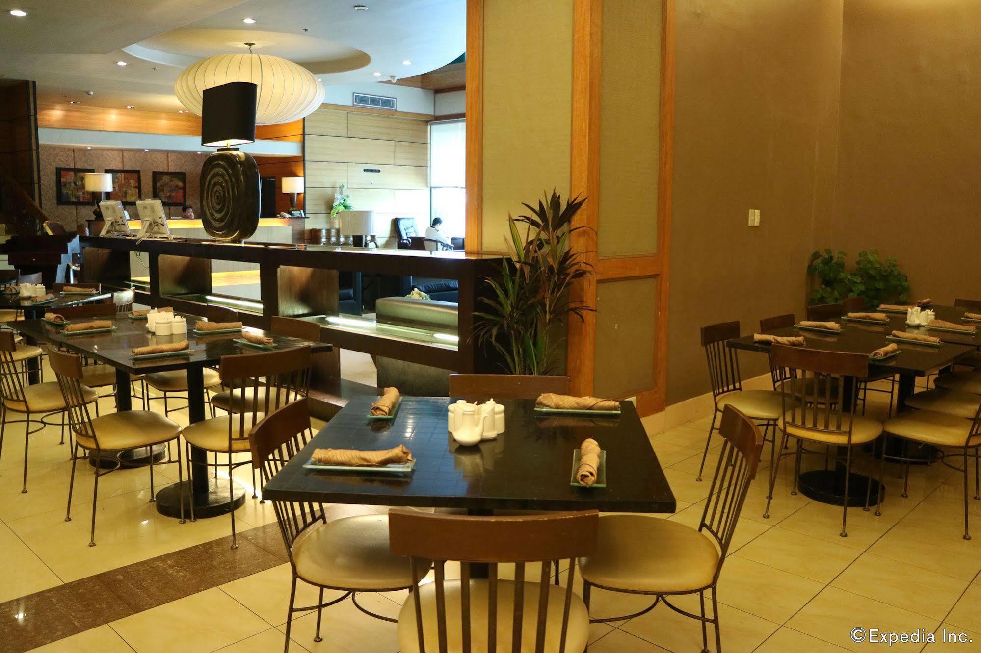 Iloilo Business Hotel Exteriér fotografie