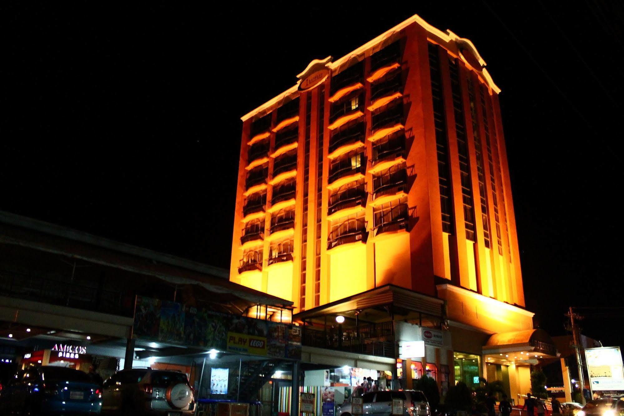 Iloilo Business Hotel Exteriér fotografie